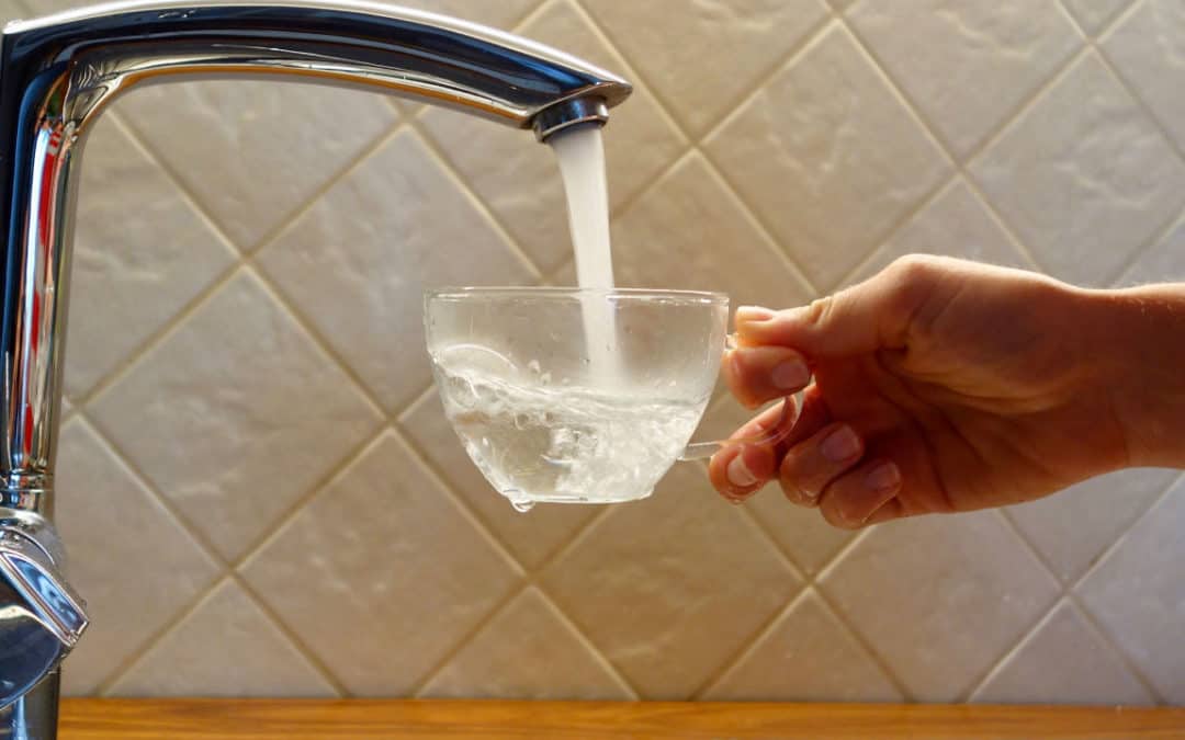 Is it bad to drink hot water from the tap?