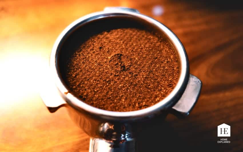 Imprints of the Group Head on the Coffee Puck | HomeExplained.com